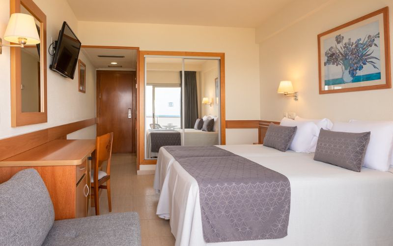 HTOP PINEDA PALACE ADULTS ONLY